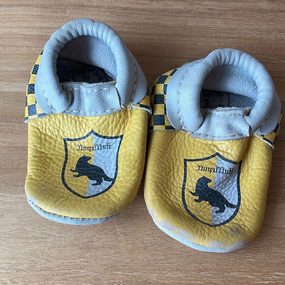 Freshly Picked Harry Potter Hufflepuff size 3
